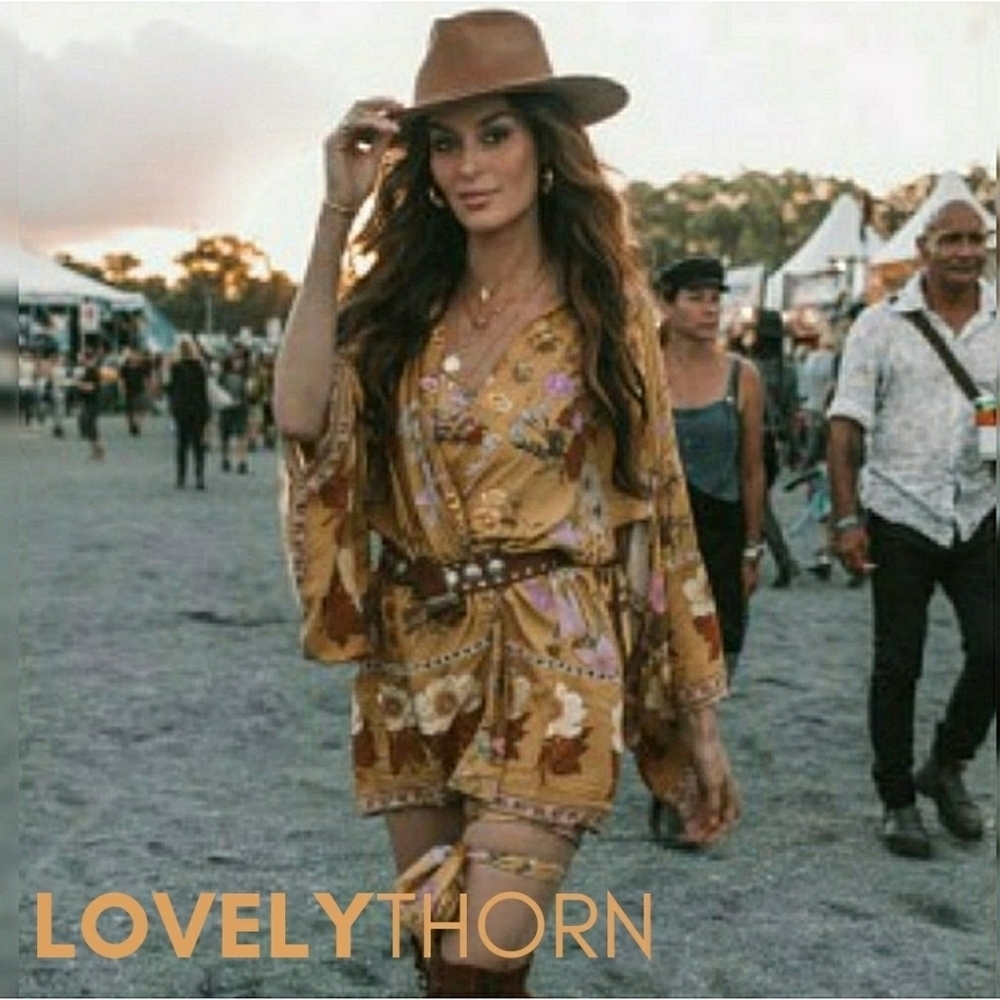 BOUTIQUE // boho-chic music festival style floral belted wrap kimono jacket